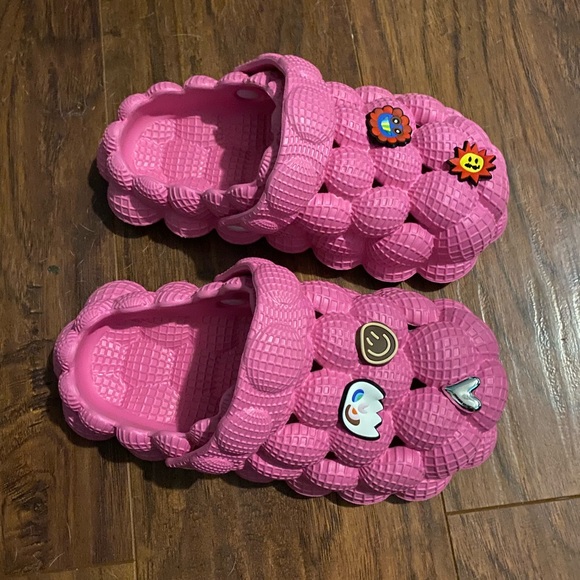 Pink Bubble Slides - Picture 3 of 5